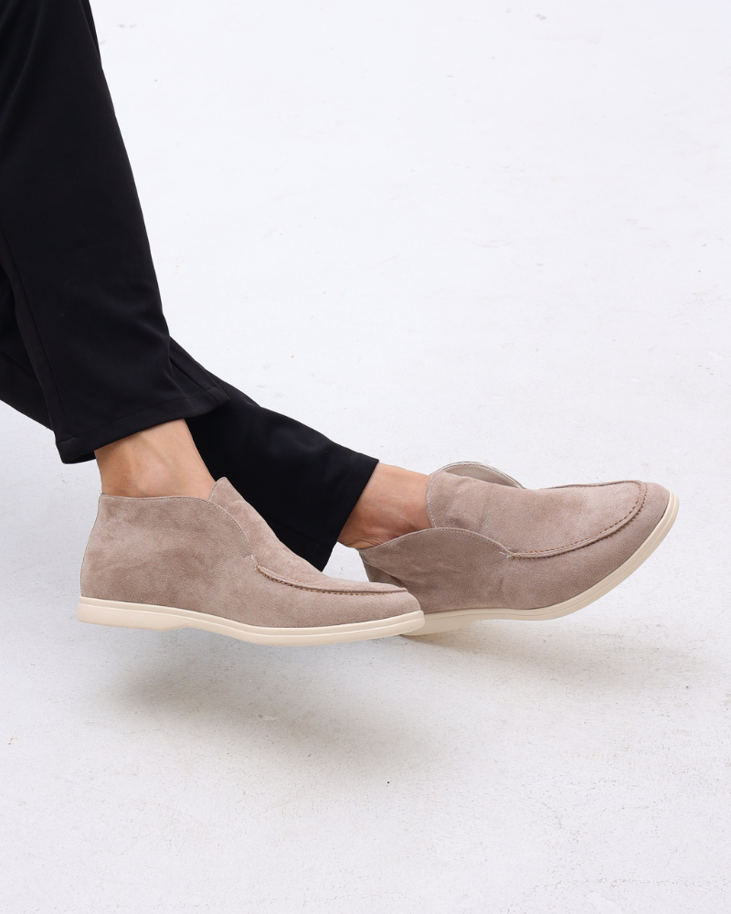Hochwertige Wildleder-Loafer im Old Money Stil